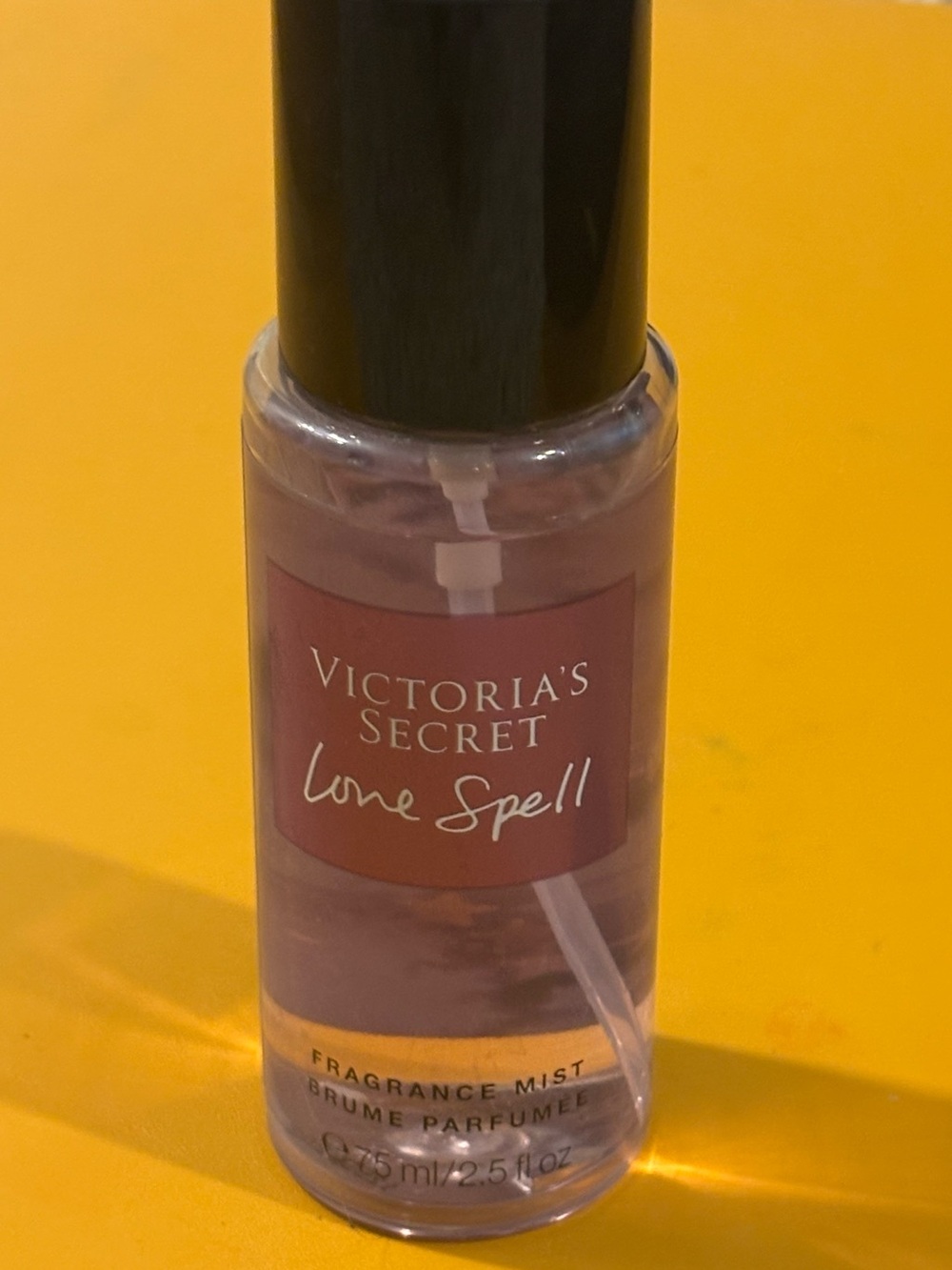 Victoria's Secret Love Spell Fragrance Mist - Lavender